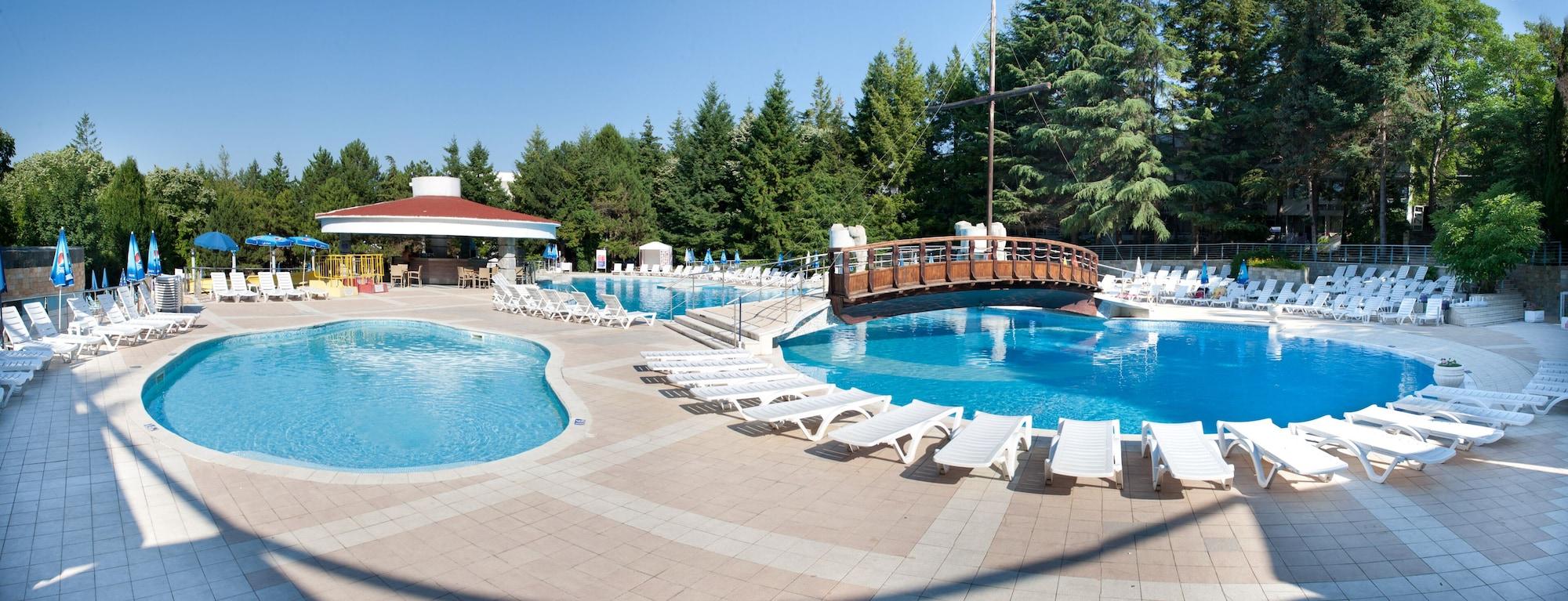 Hotel Magnolia Албена Экстерьер фото