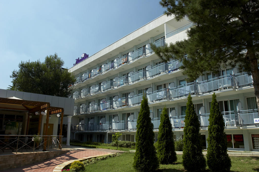 Hotel Magnolia Албена Экстерьер фото